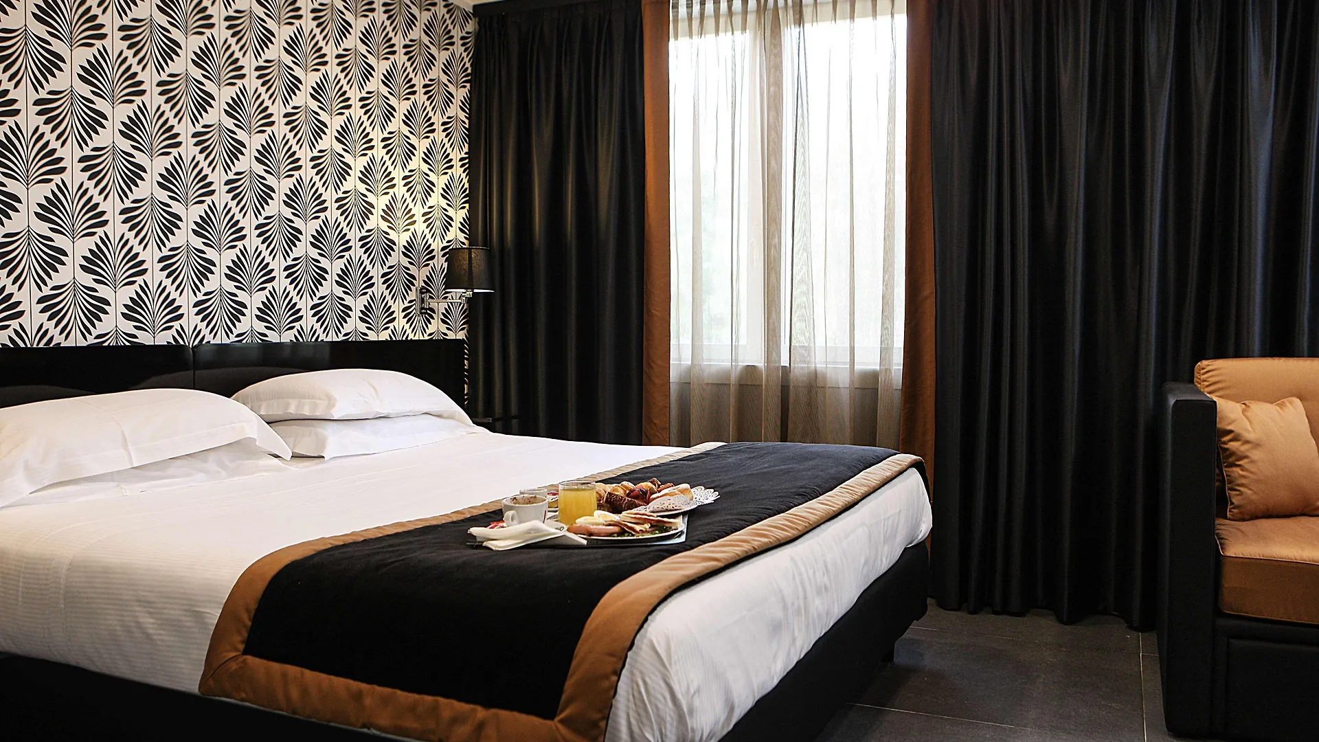 Best Western Plus Scottsdale Thunderbird Suites 3*,  United States