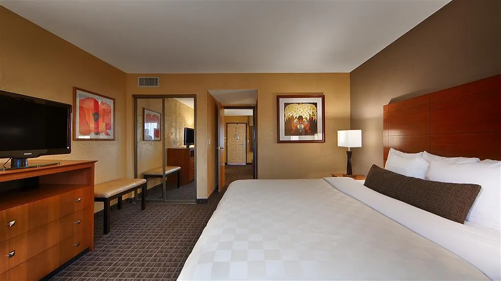 Best Western Plus Scottsdale Thunderbird Suites