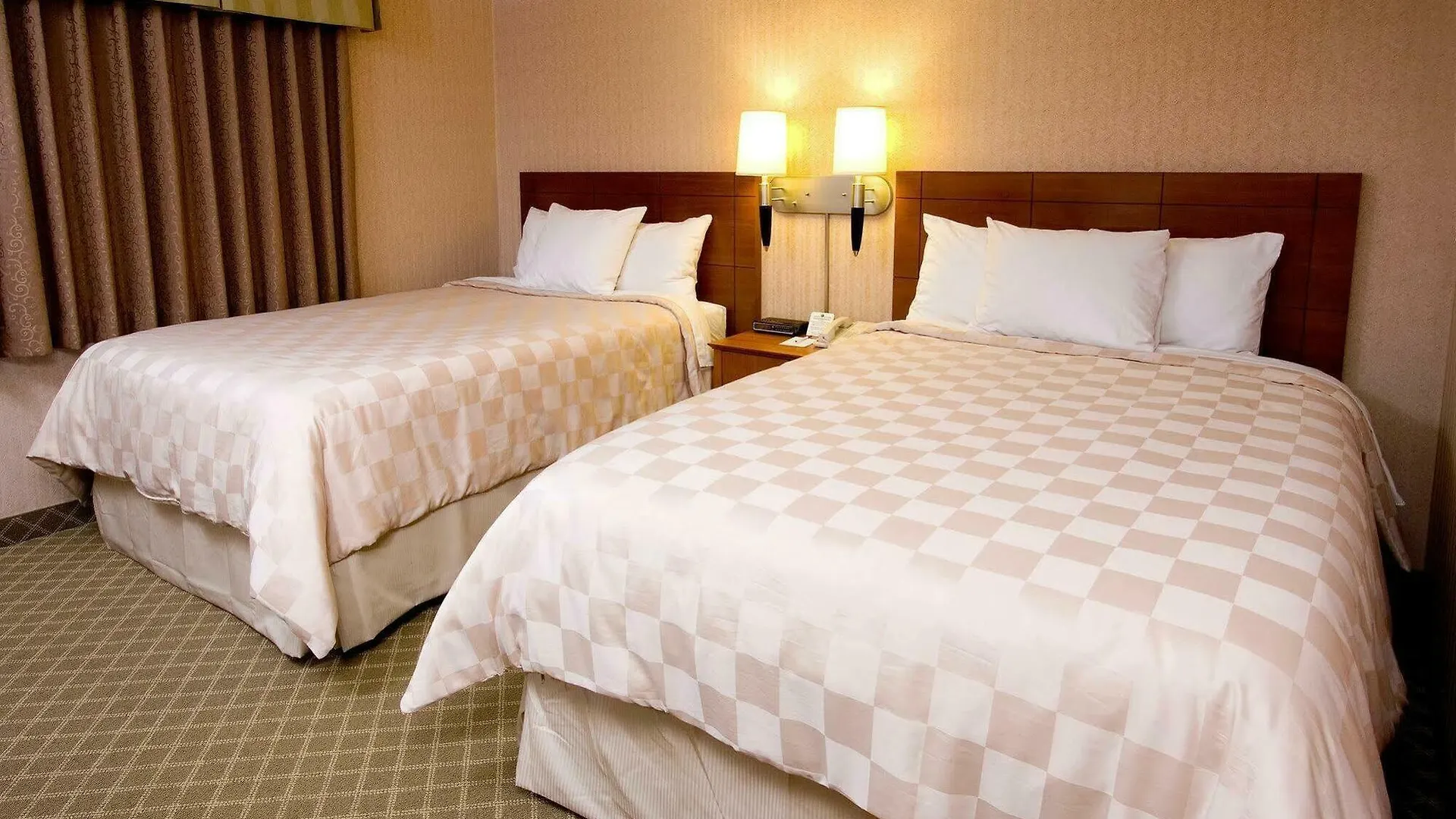 Best Western Plus Scottsdale Thunderbird Suites