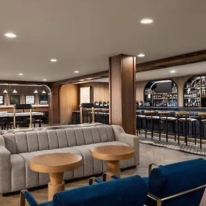 Hotel Crowne Plaza Airport Expo Ctr By Ihg Louisville