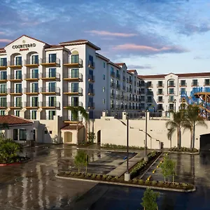 Hotel Courtyard Theme Park Entrance Anaheim